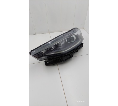 Фара передняя левая