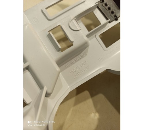 Обшивка стойки (задняя, правая)