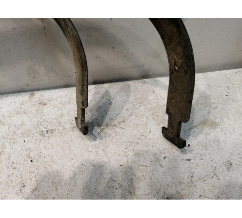 Кронштейны топлевного бака