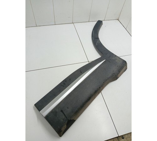 Накладка двери задняя левая нижняя