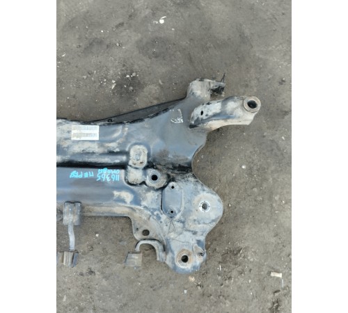 Подрамник передний