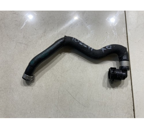 Патрубок системы охлаждения