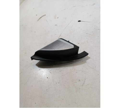 Динамик (уголок) двери передний правый