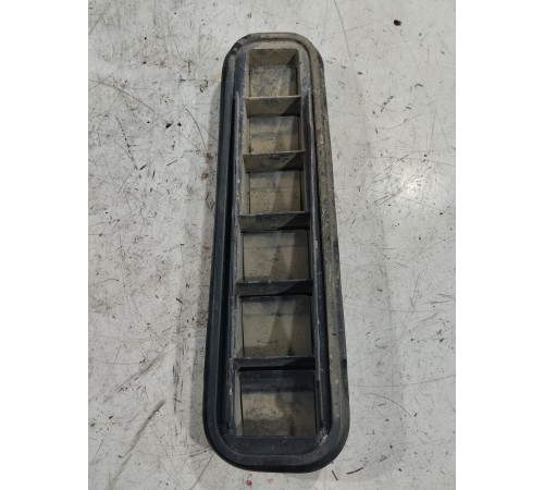 Решетка вентиляционная правая