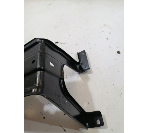 Кронштейн запасного колеса