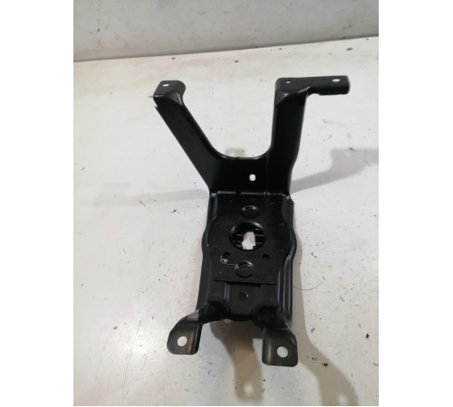 Кронштейн запасного колеса