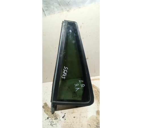 Стекло двери задней левой форточка