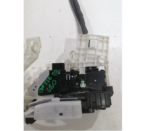 Замок передний правый