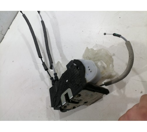 Замок передний правый