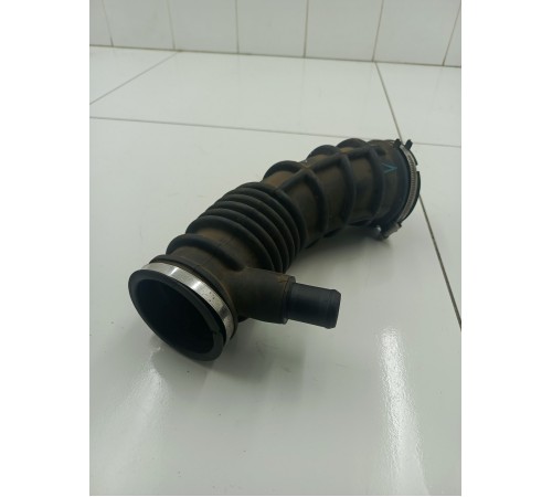 Патрубок воздушного фильтра