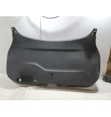 Обшивка двери багажника