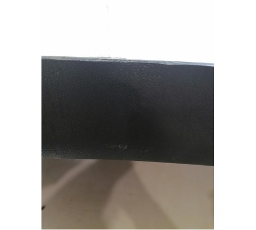 Обшивка двери багажника