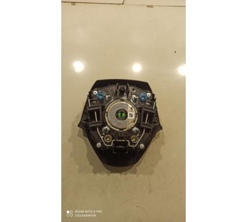 Подушка безопасности водителя