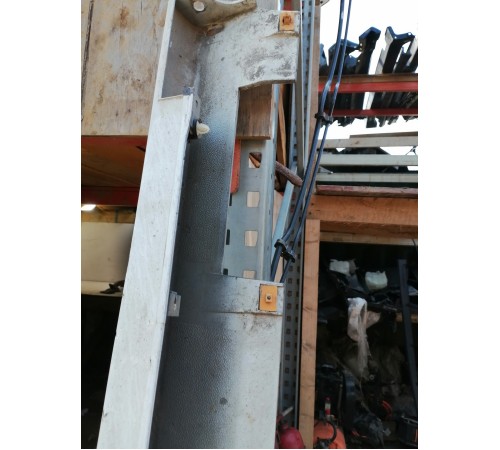 Накладка порога левая