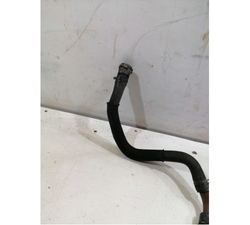 Патрубок системы охлаждения