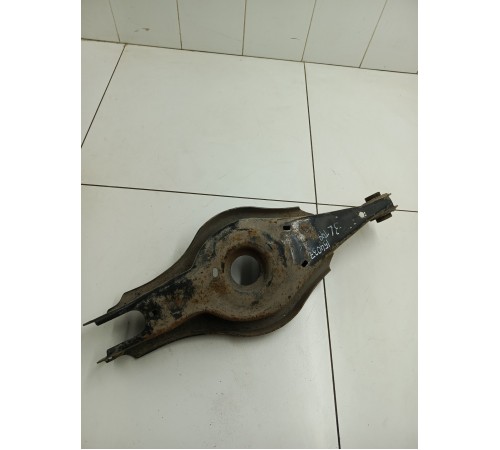 Рычаг подвески задний левый