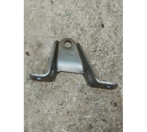 Кронштейн теплового экрана