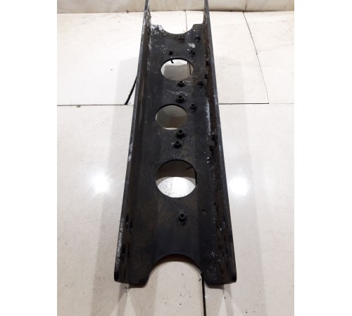 Траверса рамы передняя