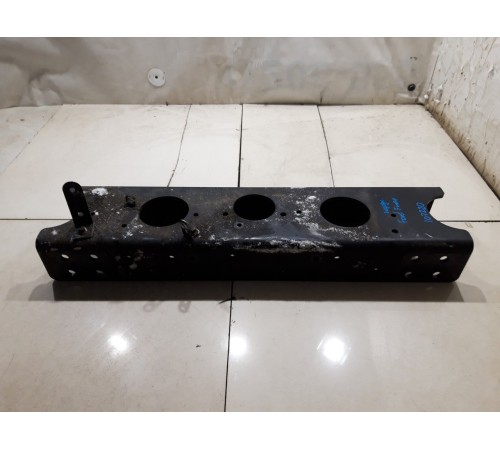 Траверса рамы передняя