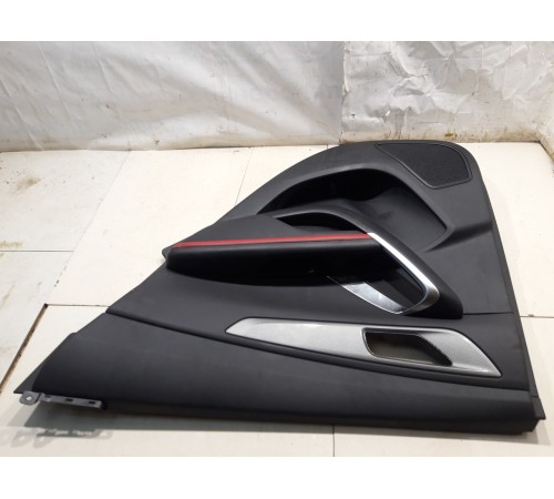 Обшивка двери (задняя, правая)