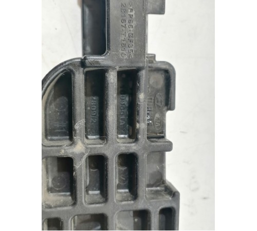 Кронштейн корпуса воздушного фильтра