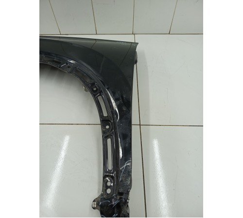 Крыло переднее левое