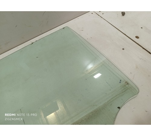 Стекло двери заднее правое