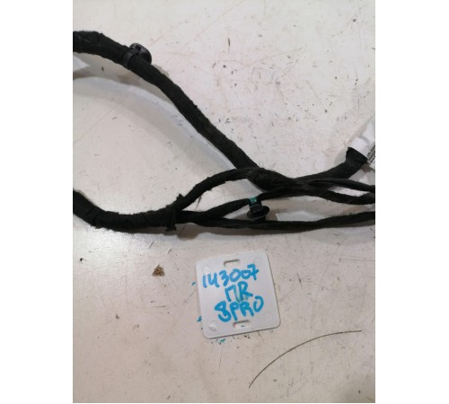 Электропроводка двери передняя правая