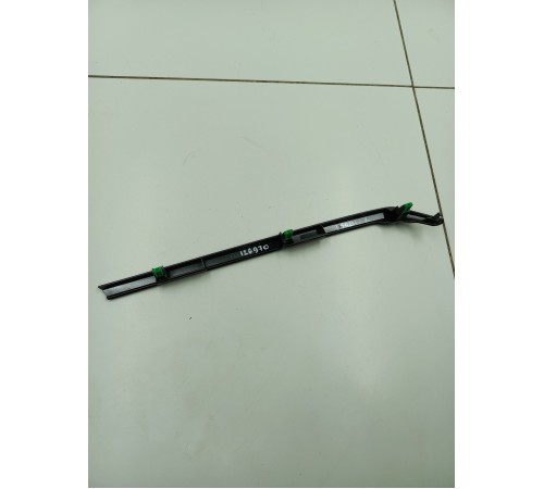 Накладка торпедо декоративная левая