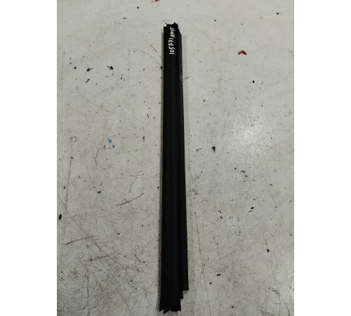 Уплотнитель стекла (задний левый внутренний)