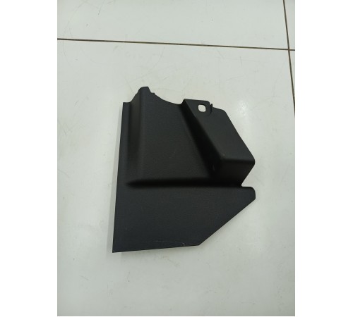 Накладка центральной консоли правая 