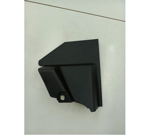 Накладка центральной консоли правая 