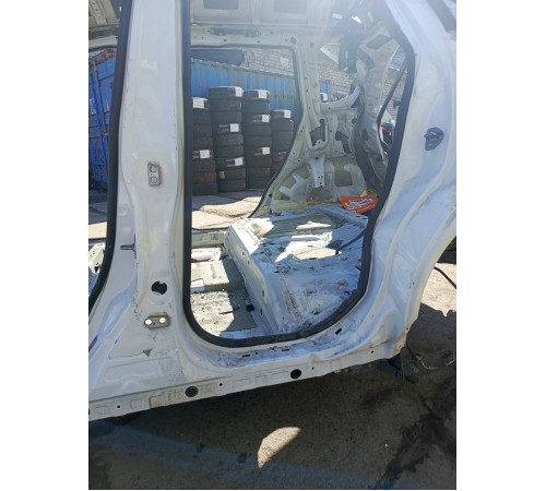 Порог со стойкой левый