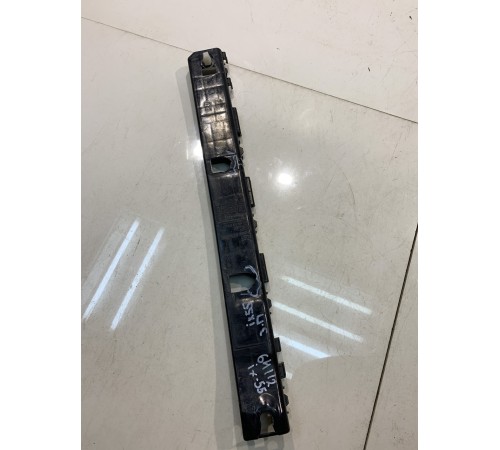 Кронштейн заднего бампера (правый)