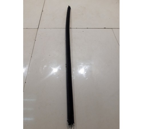 Уплотнитель стекла (передний, правый, внутренний)