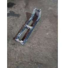 Кронштейн рамы левый