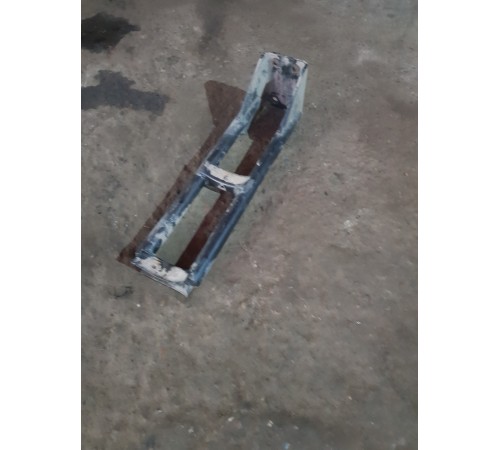 Кронштейн рамы левый