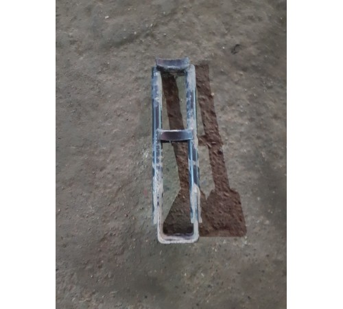 Кронштейн рамы левый