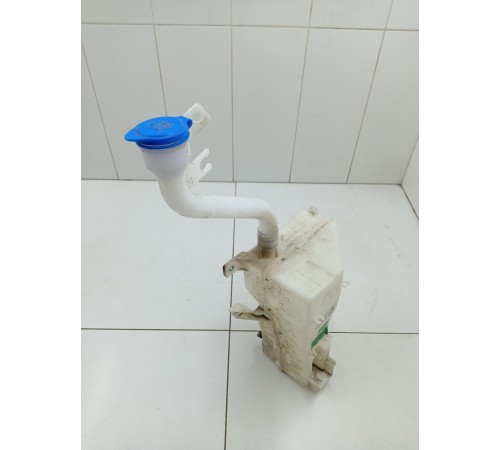 Бачок омывателя лобового стекла