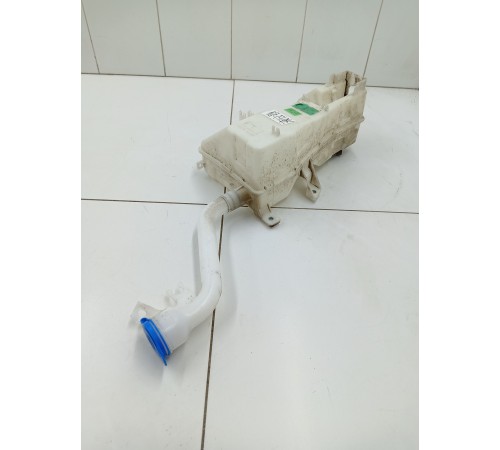 Бачок омывателя лобового стекла