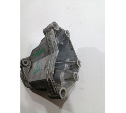 Кронштейн двигателя правый