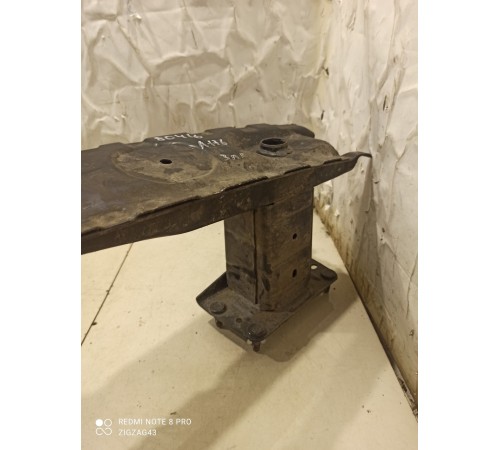 Усилитель заднего бампера