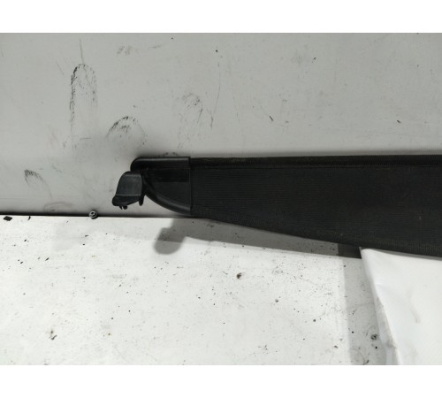 Шторка солнцезащитная крышки багажника