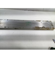 Пластина крепления основной батареи поперечная