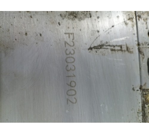 Пластина крепления основной батареи поперечная