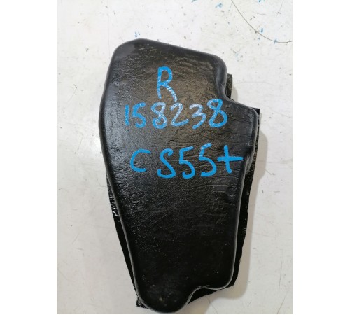 Уплотнитель крыла правый