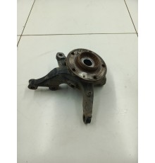 Кулак поворотный передний правый