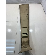 Обшивка центральной стойки (правая)