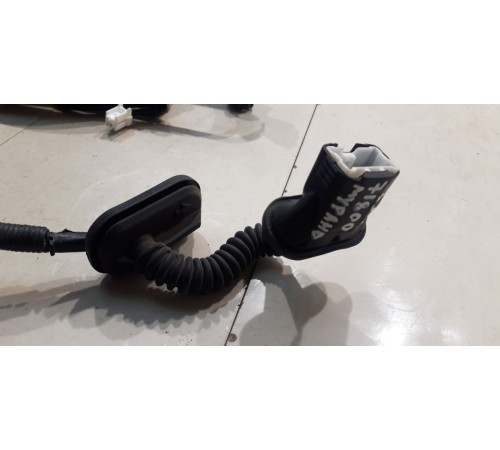 Электропроводка двери (задняя, левая)