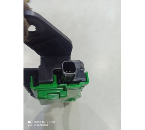 Активатор крышки лючка бензобака